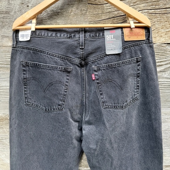 NWT Levi's 501 High Waist Premium Denim Cotton Radical Relic Black 34 30 Gift - Picture 11 of 16